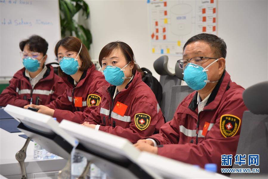 （国际）（2）中国政府抗疫医疗专家组抵达沙特